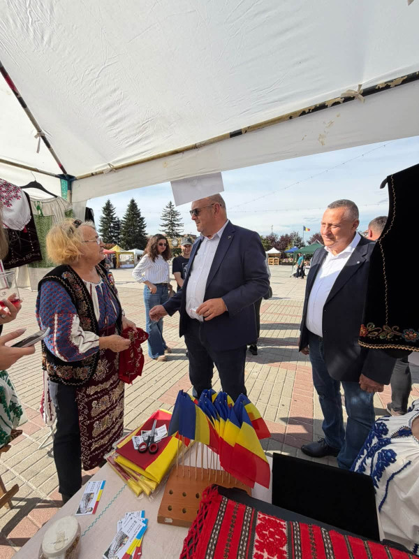Deschidere oficială Sărbătoarea Recoltei pe Valea Argeșelului. Târgul Meșterilor Populari