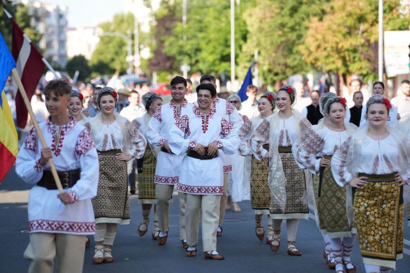 Mioveni a celebrat tradiția și diversitatea culturală în cadrul Festivalului Internațional de Folclor „Carpați”, ediția a XXXIX-a!