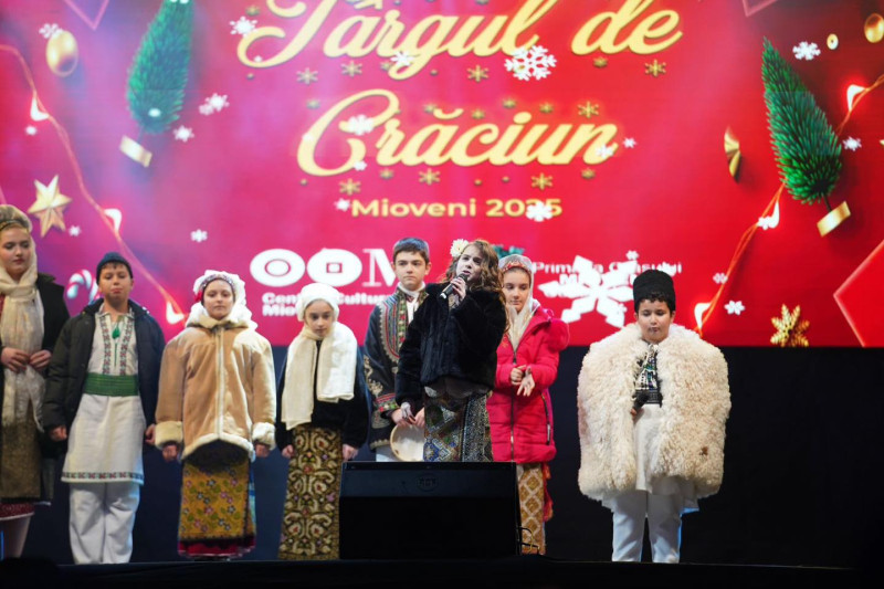 Magia colindelor a deschis Târgul de Crăciun Mioveni 2025