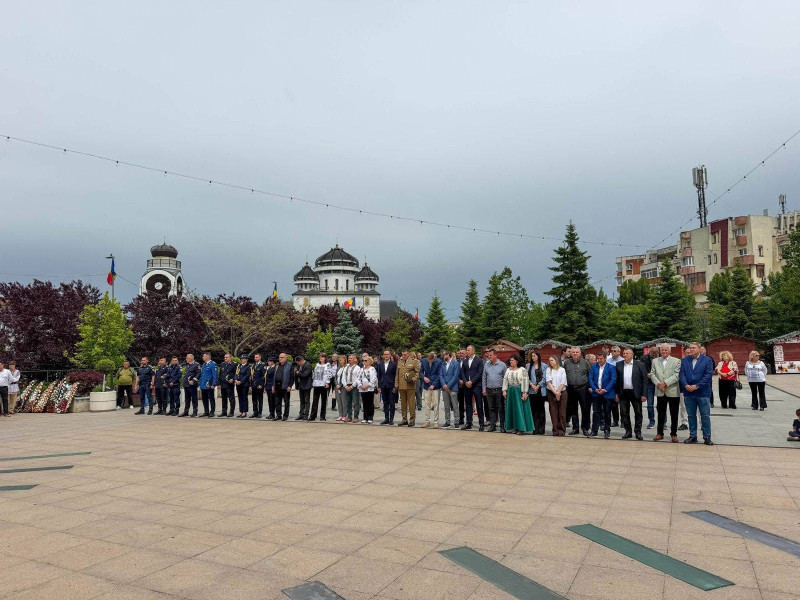 Ziua Eroilor, marcată la Mioveni prin ceremonii de comemorare și recunoștință