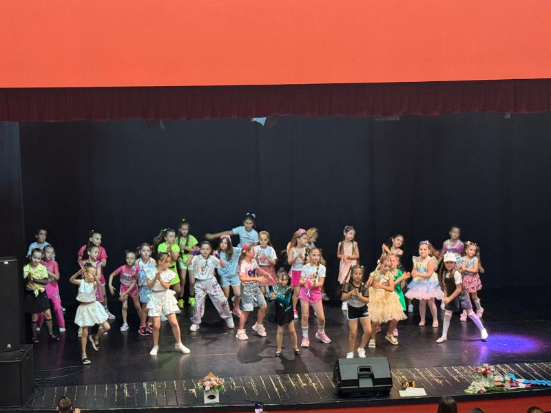 Serbarea de final de an a cursurilor Centrului Cultural Mioveni – o celebrare a talentului, pasiunii și performanței