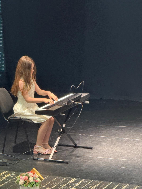 Serbarea de final de an a cursurilor Centrului Cultural Mioveni – o celebrare a talentului, pasiunii și performanței