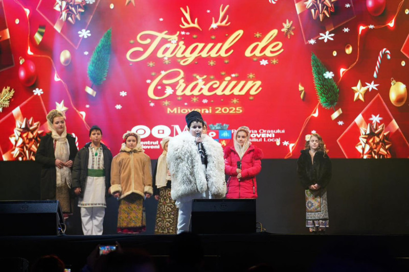 Magia colindelor a deschis Târgul de Crăciun Mioveni 2025