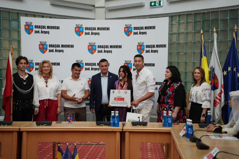 Mioveni a celebrat tradiția și diversitatea culturală în cadrul Festivalului Internațional de Folclor „Carpați”, ediția a XXXIX-a!