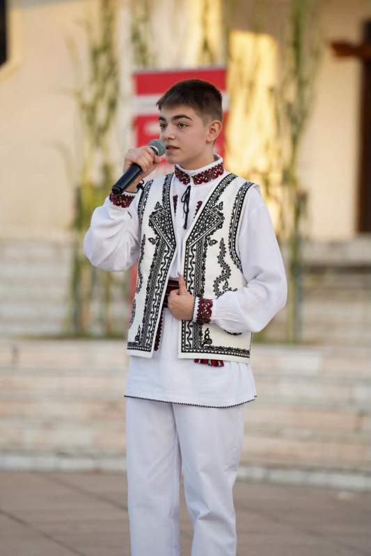 Tradițiile și folclorul românesc, în prim-plan la „Sărbătoarea Recoltei pe Valea Argeșelului”!