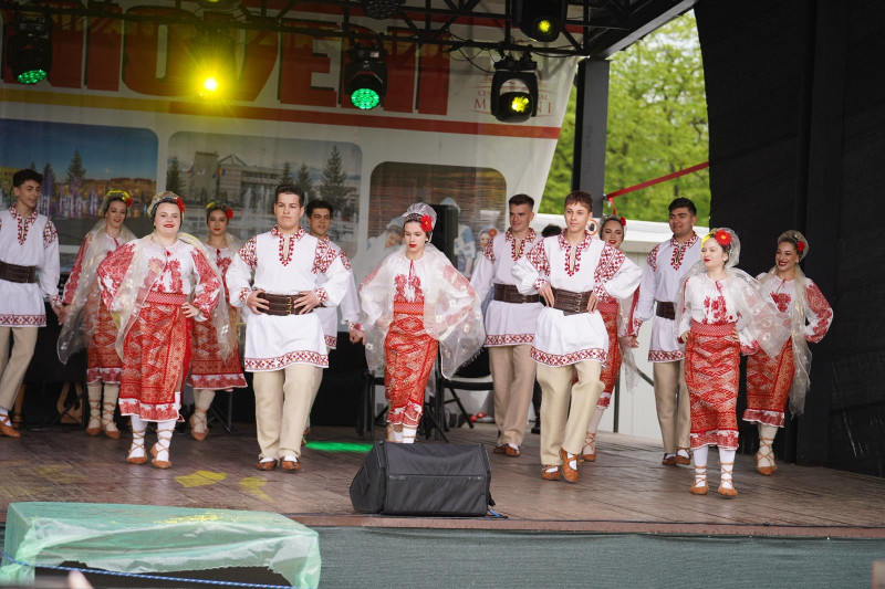 Ziua Tineretului sărbătorită prin muzică și tradiție la Mioveni!